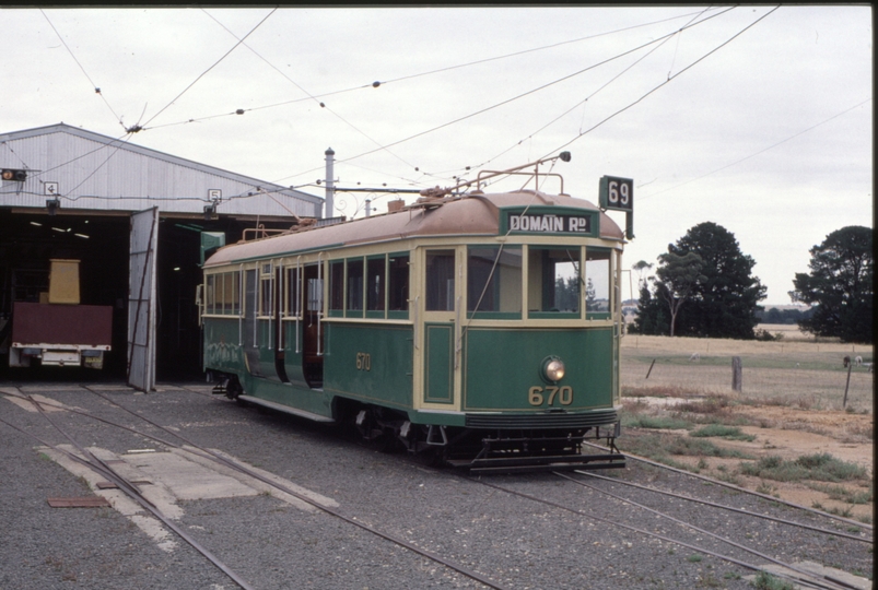 124459: Victorian Tramcar Preservation Association Haddon W4 670