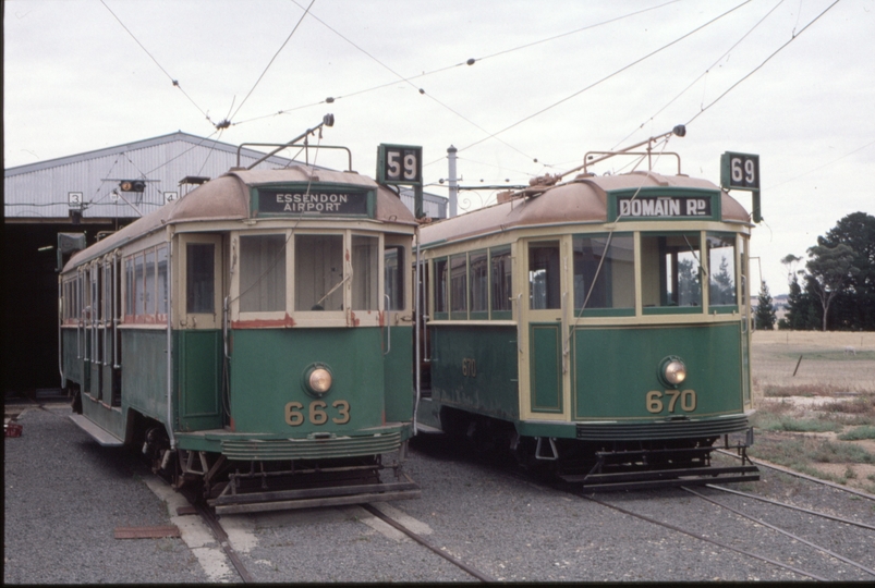 124460: Victorian Tramcar Preservation Association Haddon W3 663 W4 670