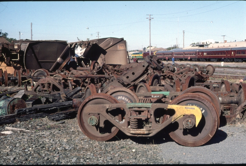 124846: Ararat Wreckage from collision on Nov 26 1999 In background NSWRTM Special