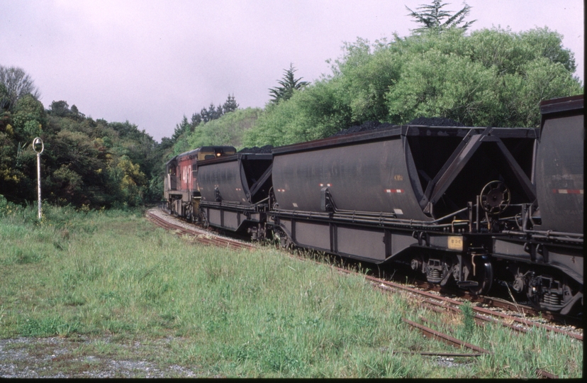 125921: Runanga former WAGR Wagons in consist of Coal Train from Rapahoe