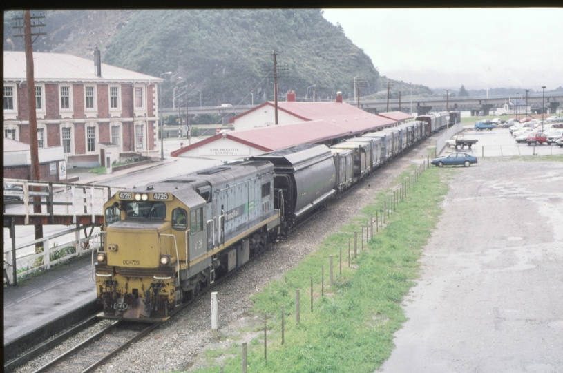125928: Greymouth Westbound Freight DC 4726