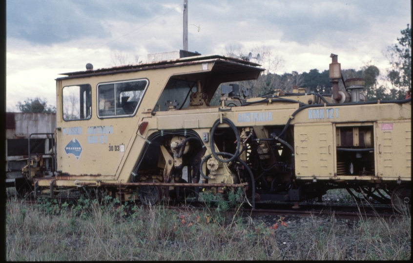 126381: ICR Depot Yallourn 900 mm gauge Plasser KMX 12T Tamper