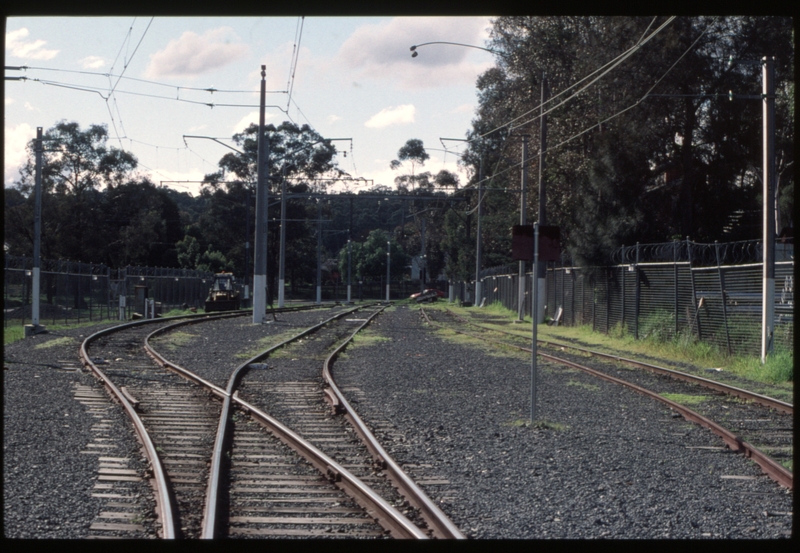126509: Hurstbridge looking from platform away from Melbourne