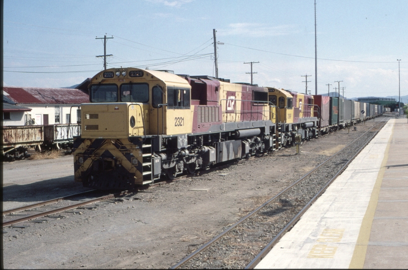 126664: Townsville Down Container Train 2321 2199 F