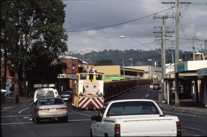 127111: Nambour Mill Howard Street at James Street Loaded Cane Train 'Coolum' trailing