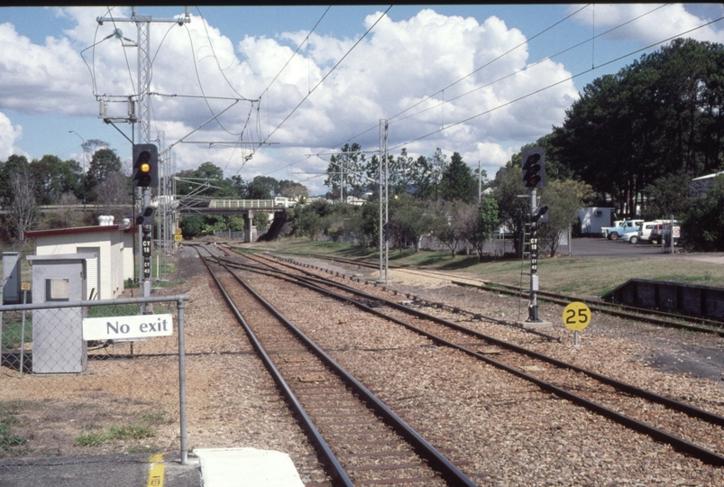 127786: Cooroy South end looking South
