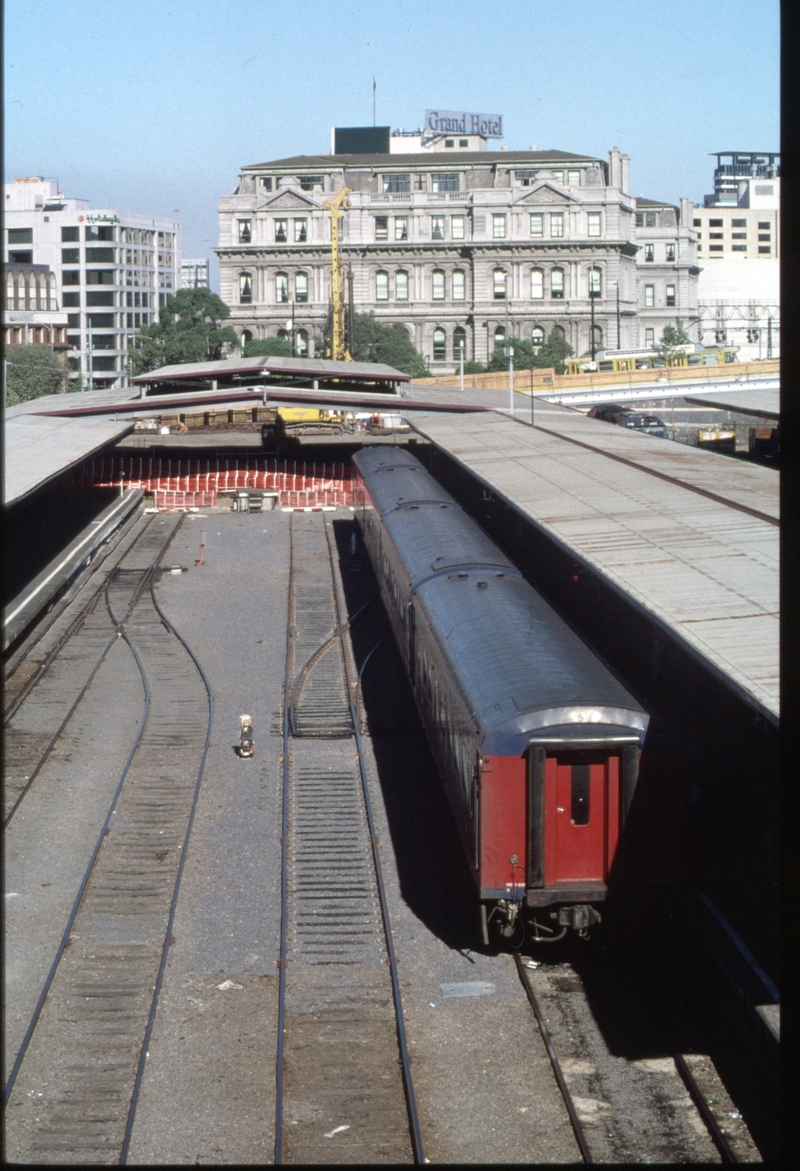 128507: Spencer Street Platforms 2 & 3