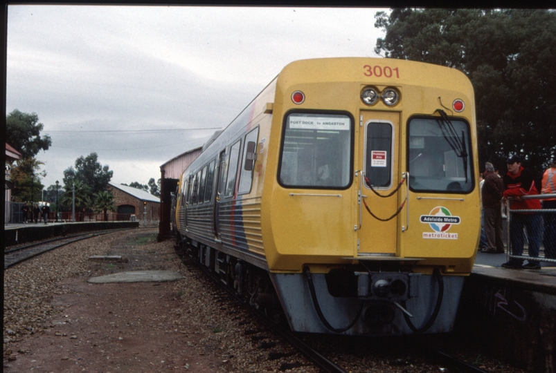 128650: Gawler 3001 leading Down NRM Special to Angaston
