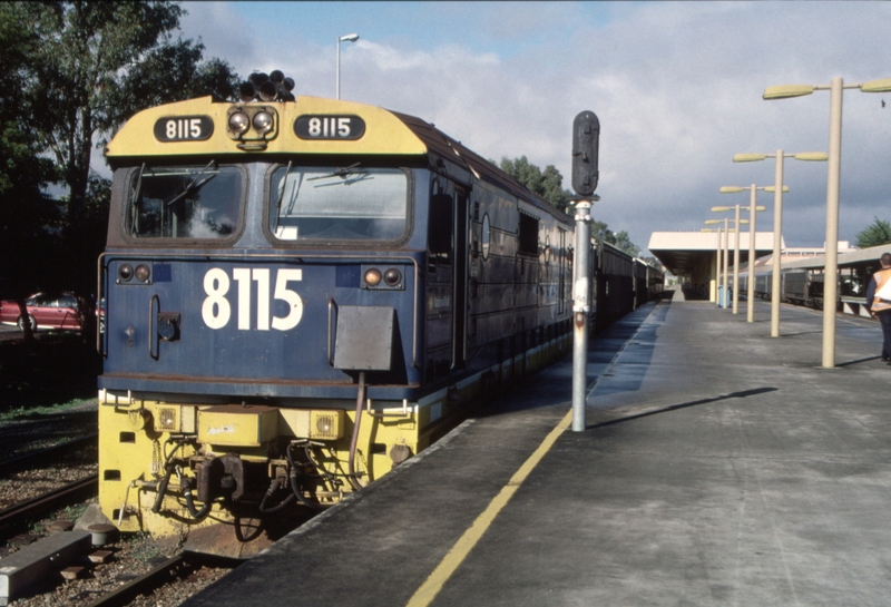128664: Adelaide Rail Passenger Keswick Shunter 8115