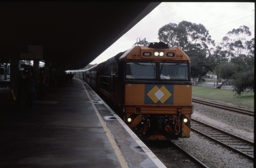 128878: East Perth Terminal Indina Pacific arriving NR 118