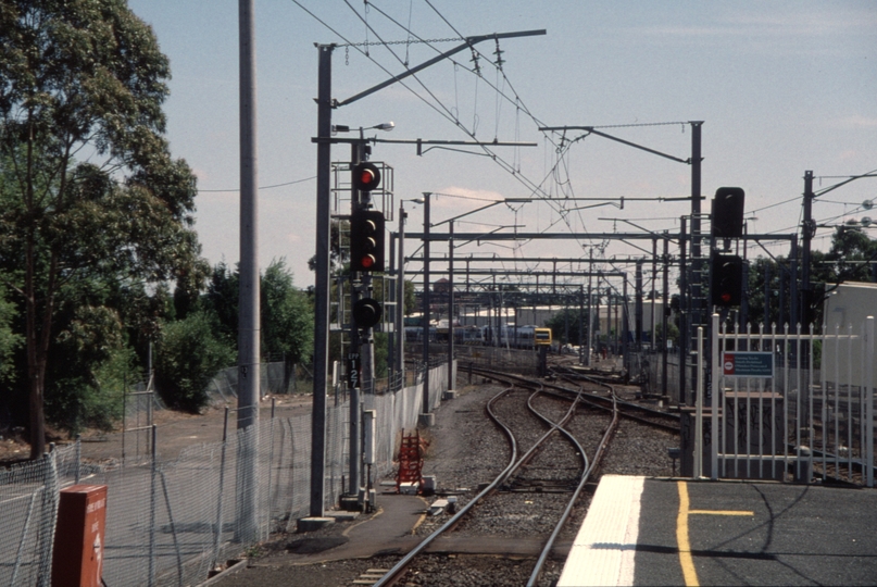 129347: Epping looking towards Melbourne from platform