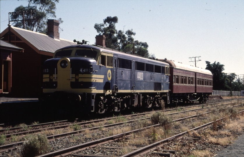 129440: Coolamon ARHS (ACT), Special to Junee 4403