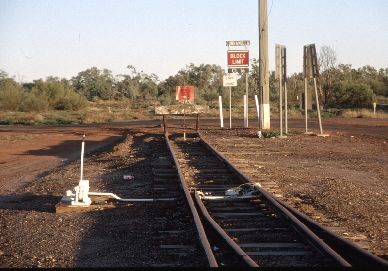129823: Cunnamulla end of track looking South