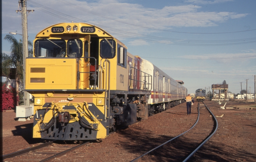 129853: Quilpie ARHS Special to Charleville 1720 in background 1772