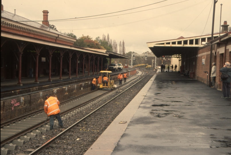 130551: Castlemaine looking towards Melbourne Regional Fast Rail works in progress