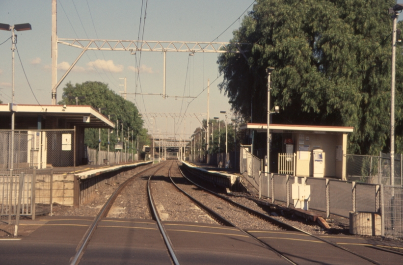130976: Pascoe Vale looking South