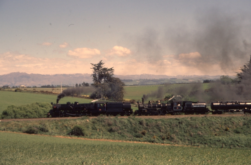 131596: km 174.5 South Island Main Trunk Steam Incorporated Special to Dunedin Ja 1271 Ab 663