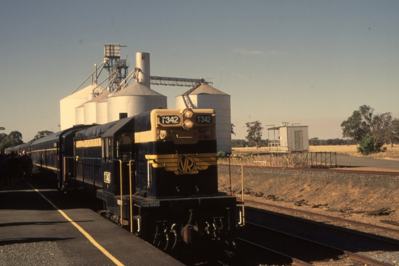131962: Murchison East Steamrail Special to Southern Cross T 342