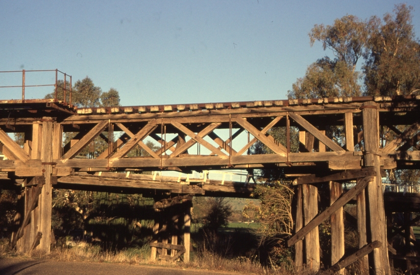 132174: Gundagai Murrumbidgee River Bridge Howe Trusses at station end