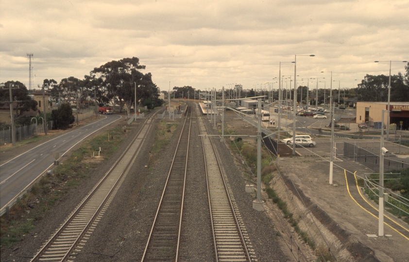 132401: Craigieburn looking South from Hume Highway Overpass