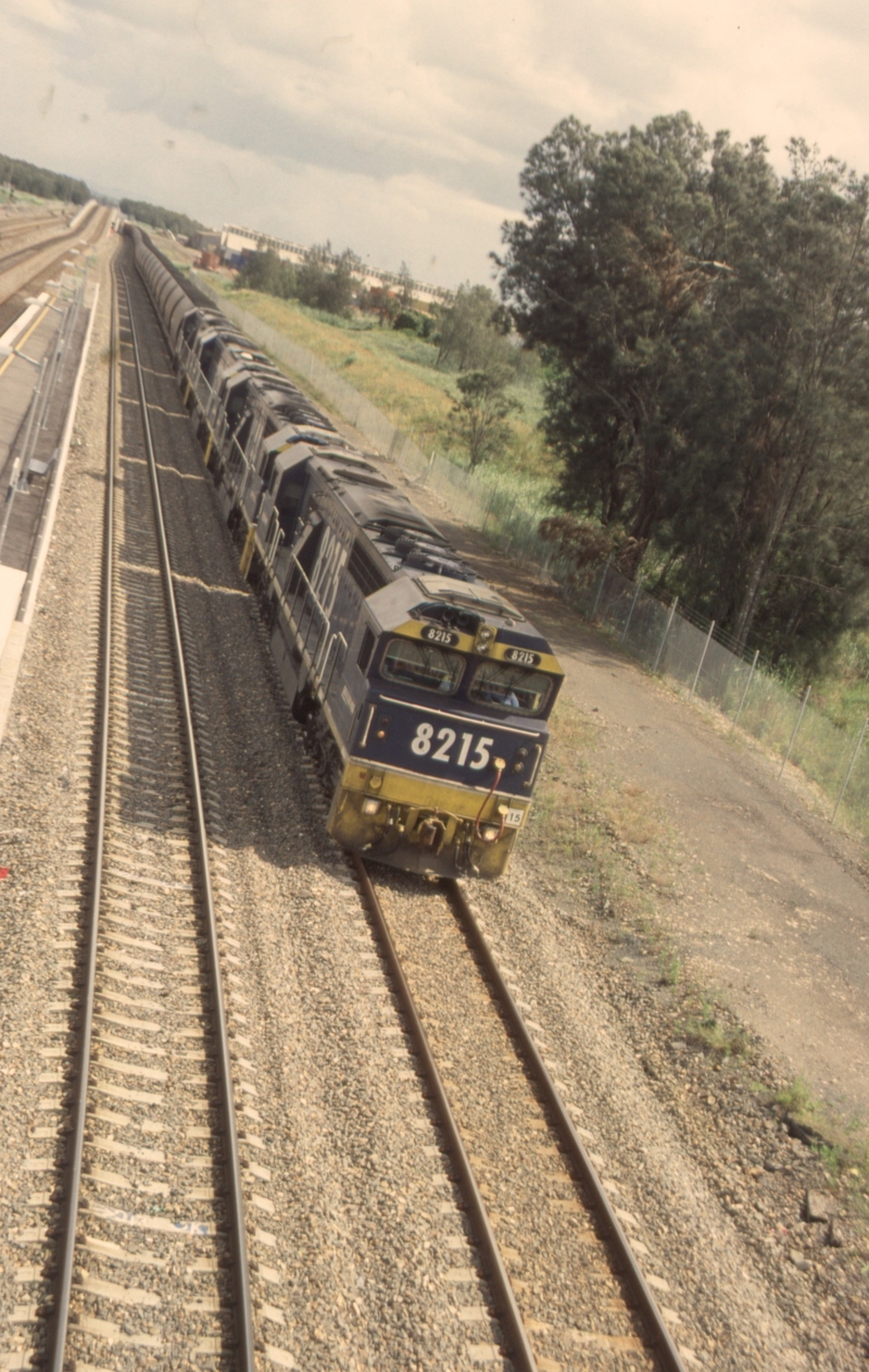 132528: Sandgate Coal Train to Kooragang Island 8215 leading