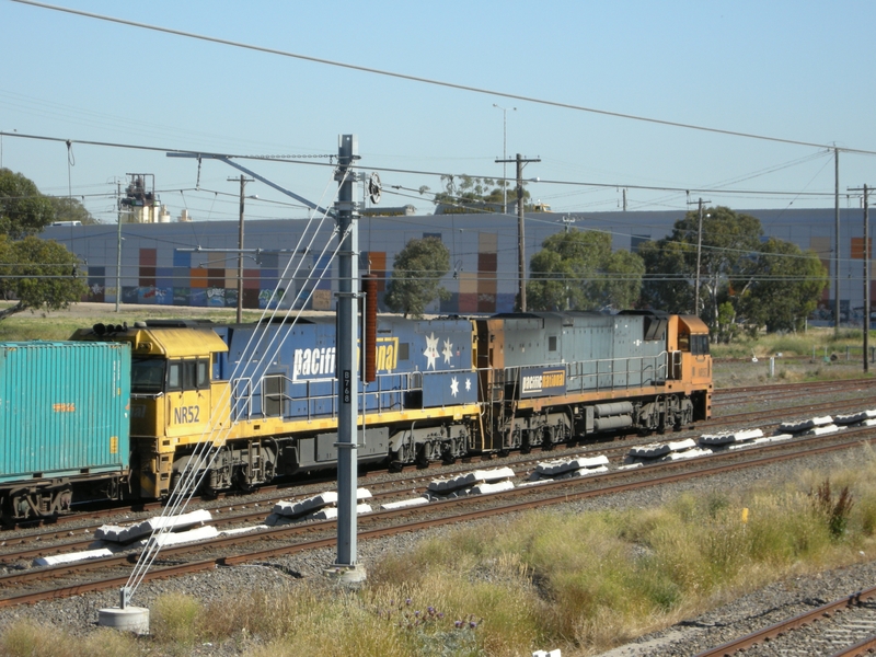 136301: Somerton Loop Up Freight NR 97 NR 52
