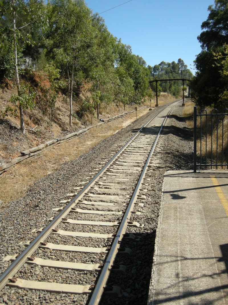 136412: Wangaratta East Line Track defects at platform looking South