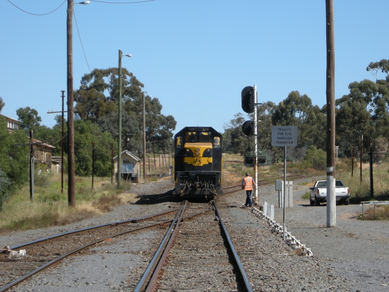 136495: Maryborough T 378 B 74 backing down for Up SRHC Special