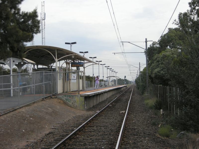 136521: Merinda Park looking towards Melbourne