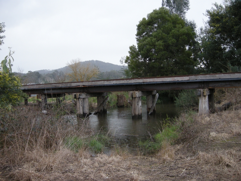 137214: Watts River Bridge looking from South to North