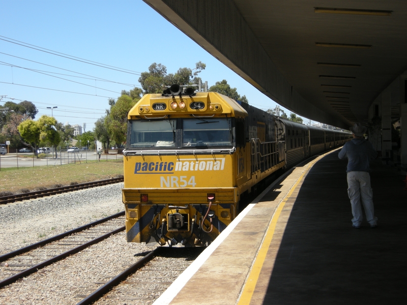 137423: East Perth Terminal Eastbound Indian Pacific NR 54