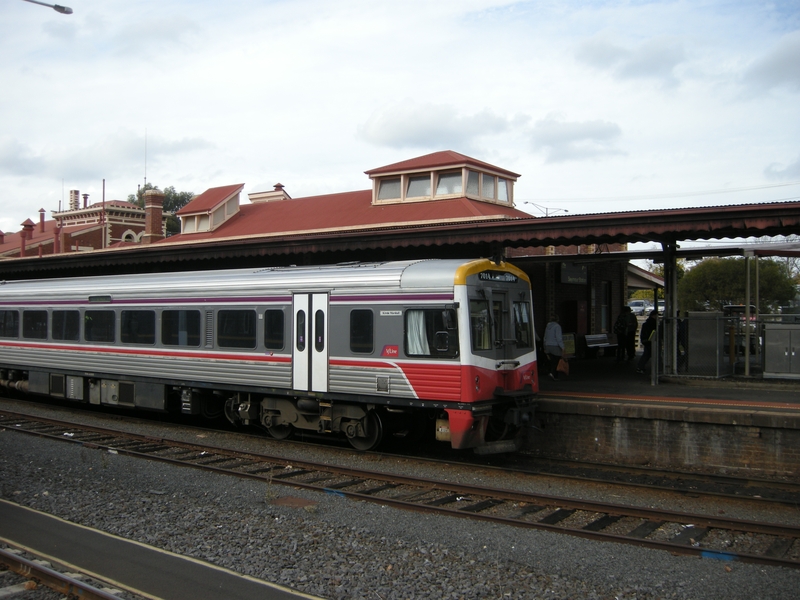 137570: Seymour Sprinters at Platform 2 (7013), 7010
