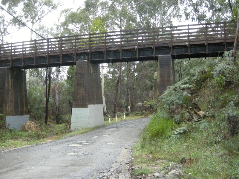 137656: Warburton Rail Trail 3 km East of Mt Evelyn Bridge over Bailey Road looking South