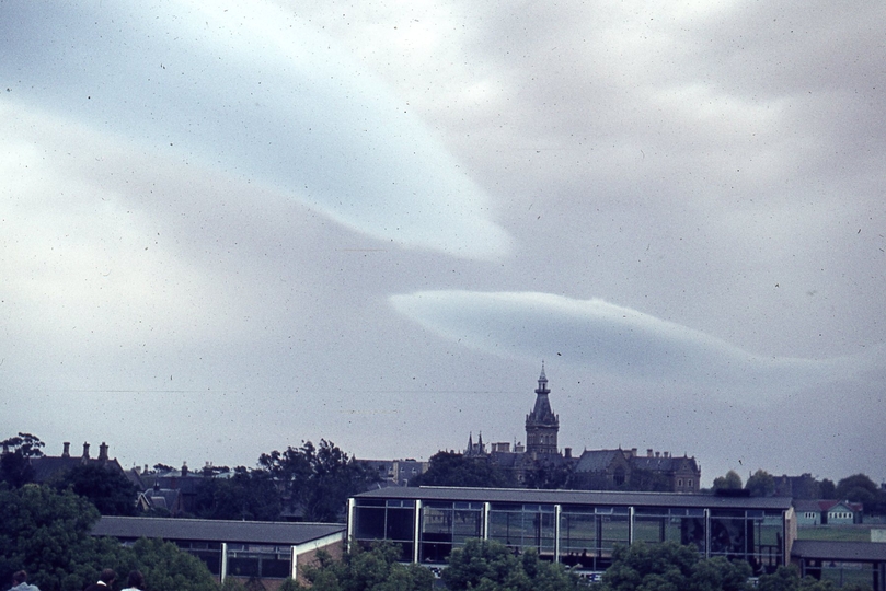400068: Dust clouds over Melbourne University