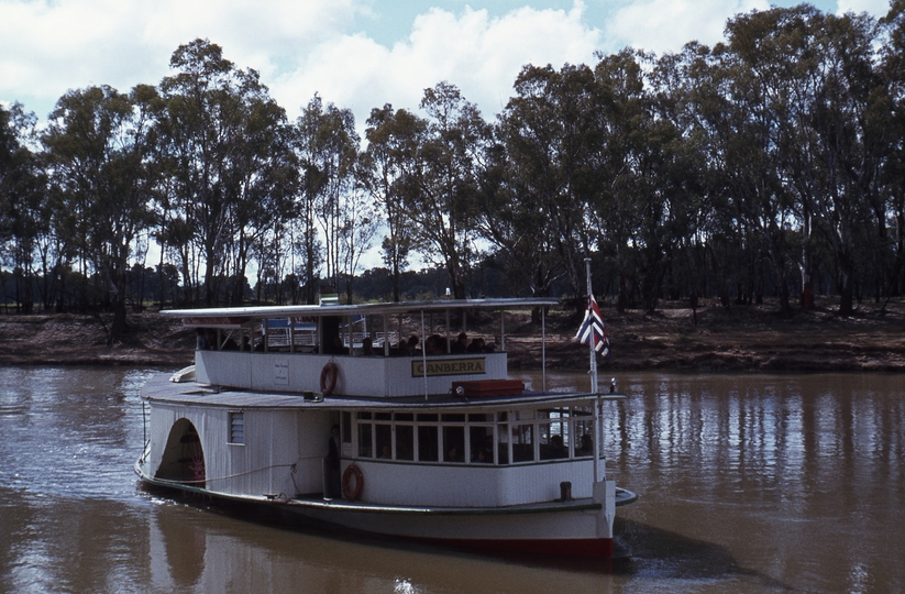 400448: River Murray NSW opposite Echuca Paddlesteamer 'Canberra'
