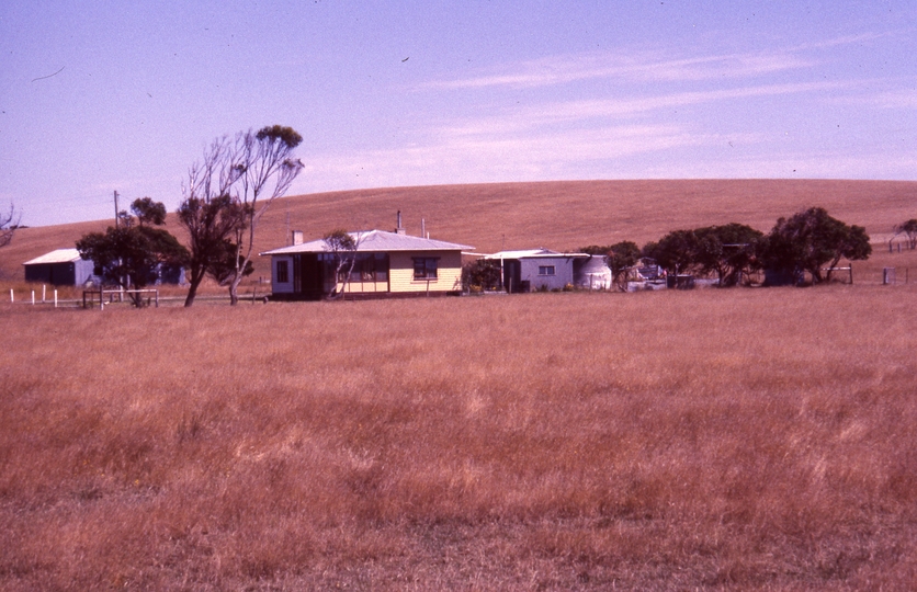 400496: Yanakie Victoria Farmhouse