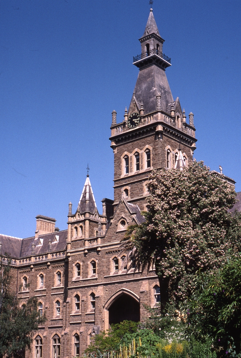 400678: University of Melbourne Victoria Omond College