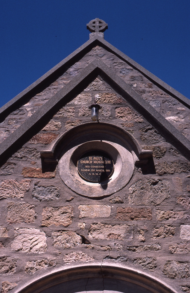 400695: Montacute Commemorative Plaque on St Paul's Anglican Church