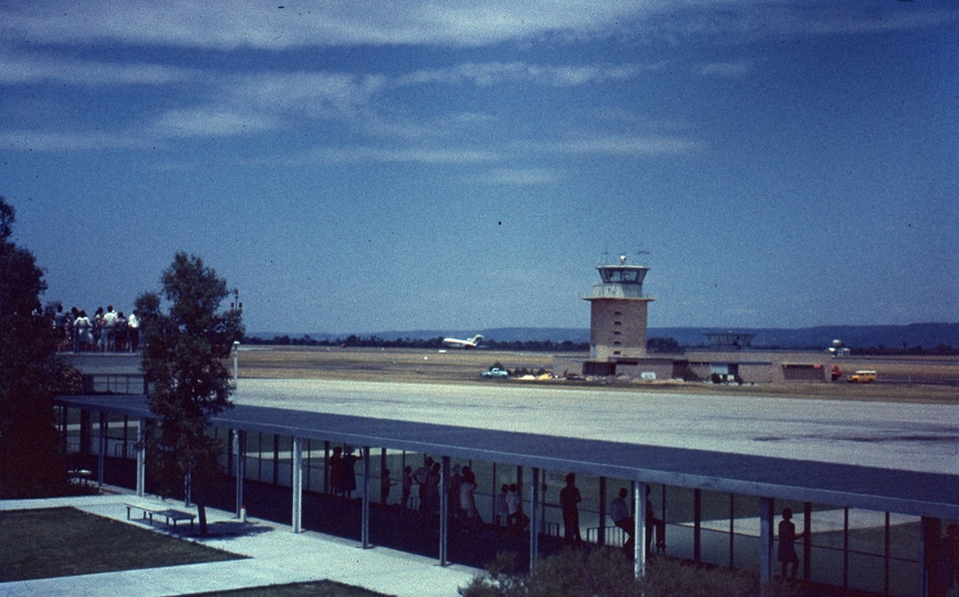 401687: Perth Airport Western Australia Photo Wendy Langford