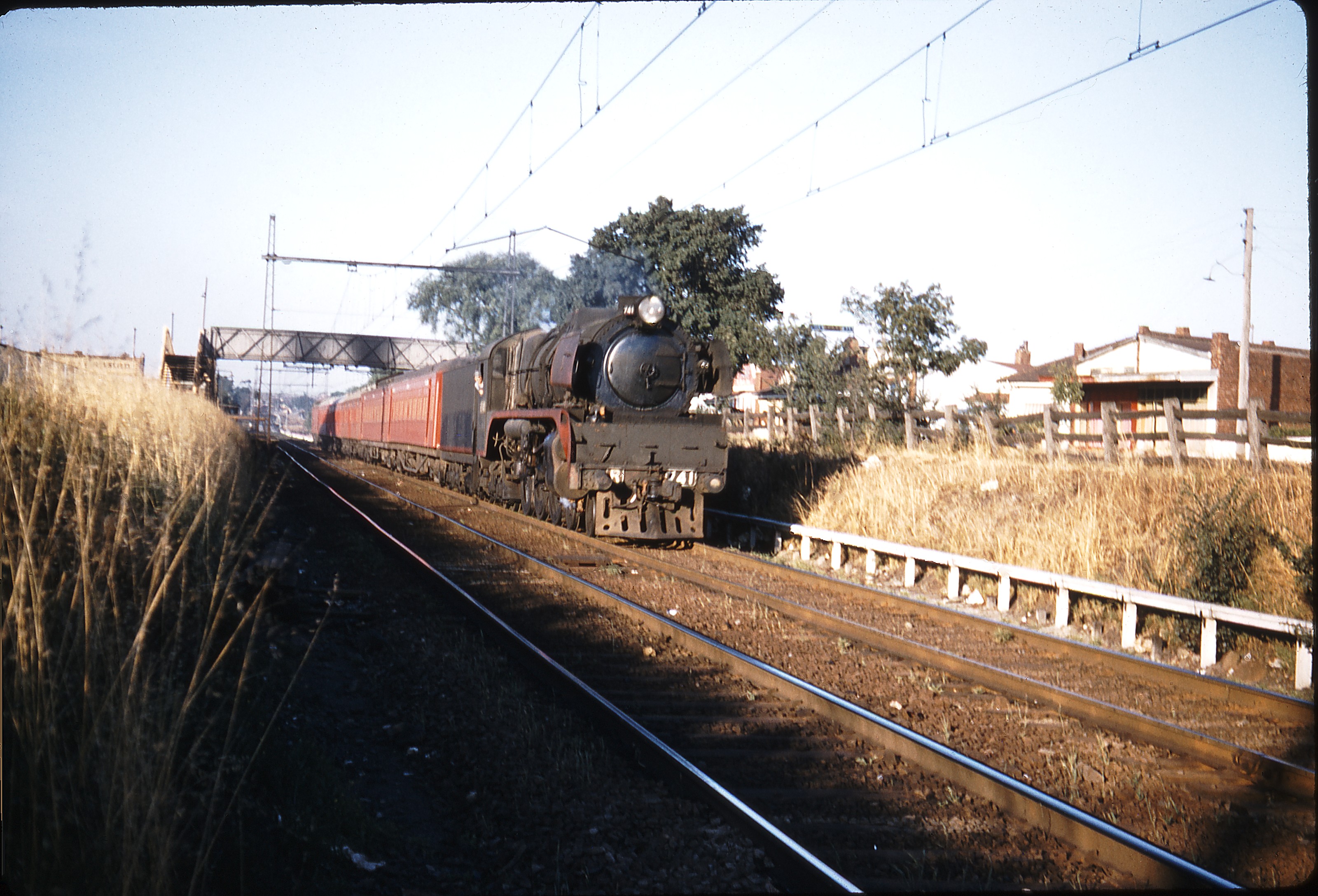 weston-langford100227-seddon-6-05pm-geelong-passenger-r-741