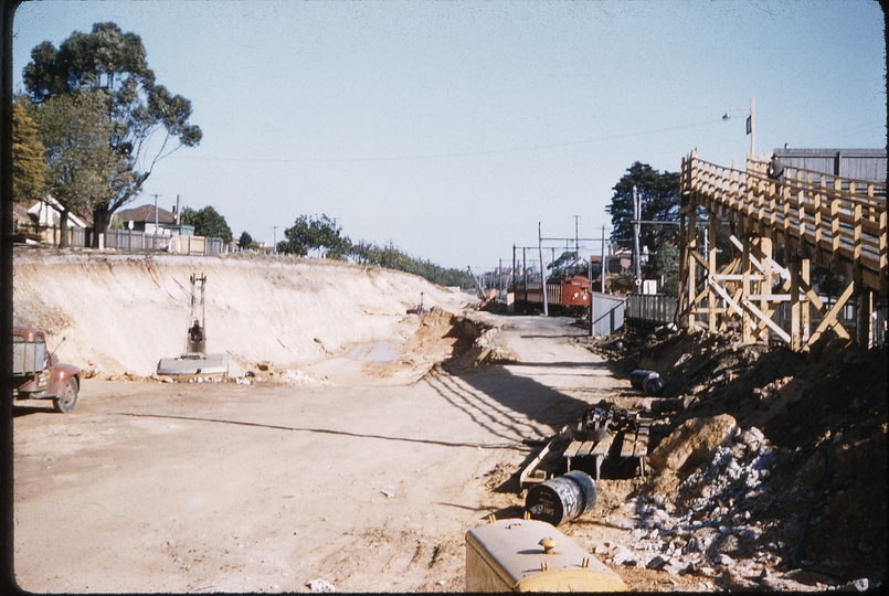 100048: Elsternwick Suburban Tait Grade Separation Works site of future station