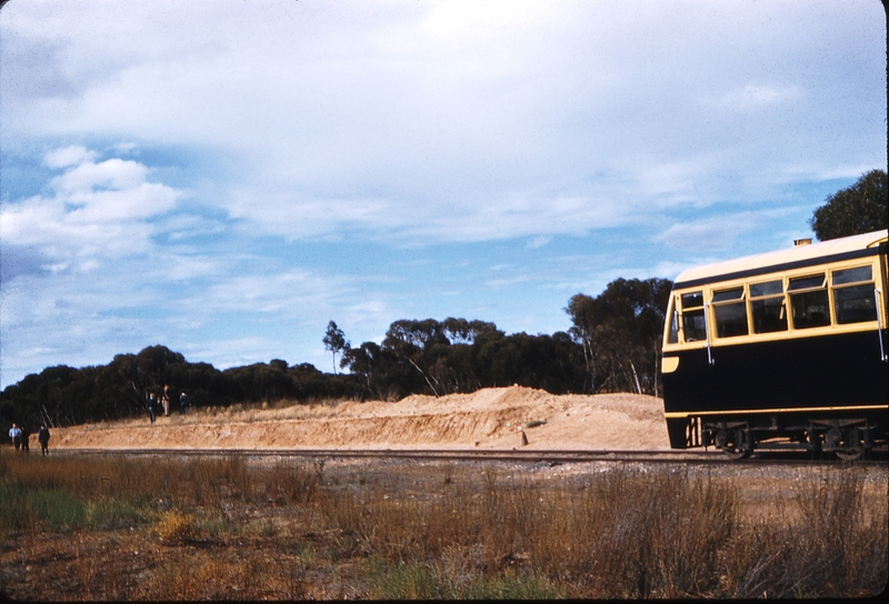 100118: Coonimur Down AREA Special 102 HP DRC Abandoned Platform