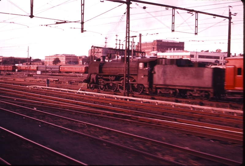 100252: Spencer Street 6:05pm Geelong Passenger A2 994 Receding view from Suburban Train