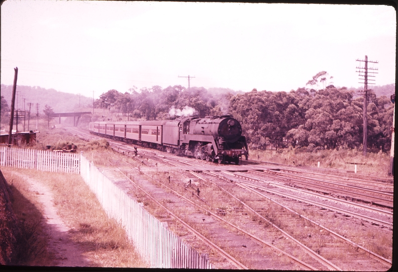 100408: Fassifern Up Passenger 3830