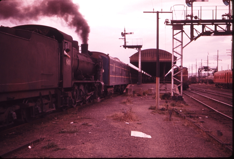 100484: Albury Shunting cars for BG Daylight N 450