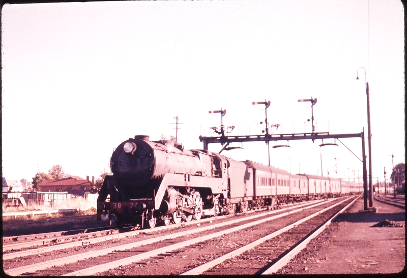 100745: Cootamundra Down Through Mail 3820