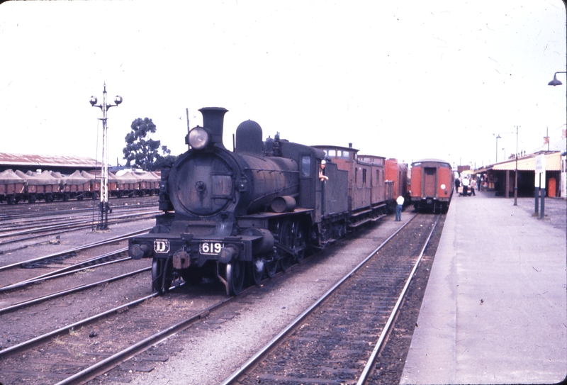 101190: Ararat Shunter D3 619