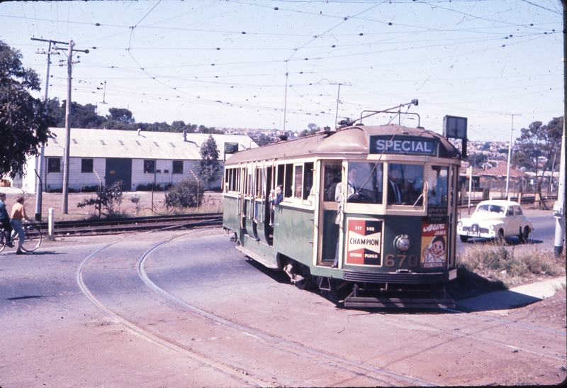 101264: Junction to Footscray Lines Down AETA Special W4 670