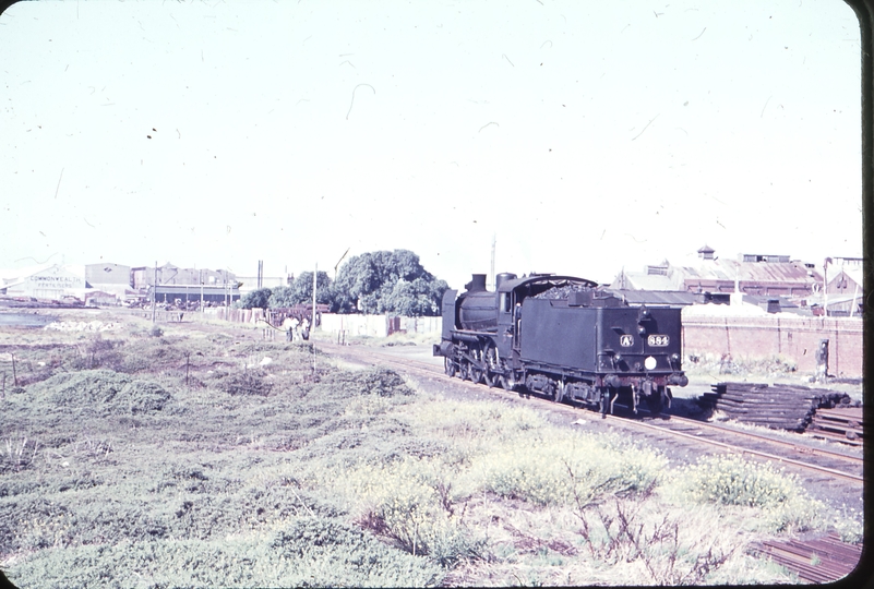 101340: Footscray Goods A2 884 shunting