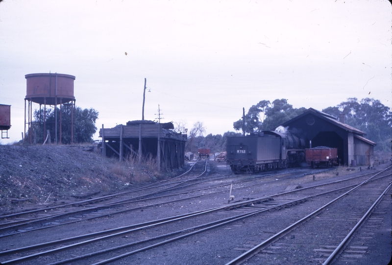 101646: Swan Hill R 752